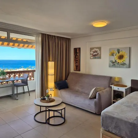 Ocean View Palm-mar